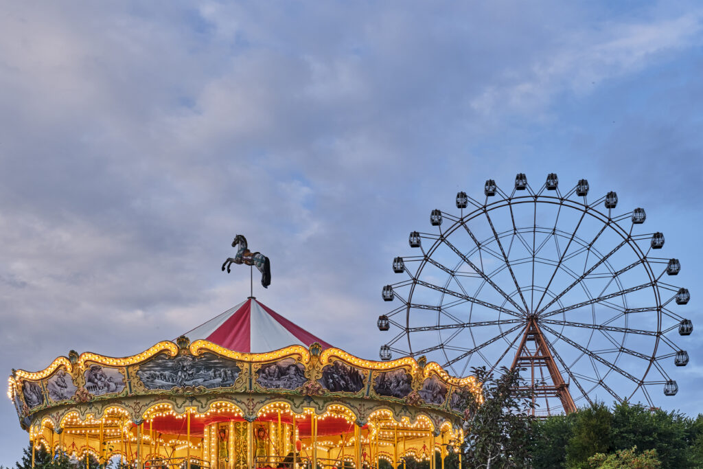 Thrillux Funfair Hire - The UK's Number 1. Provider of Funfair Machines and Equipment.