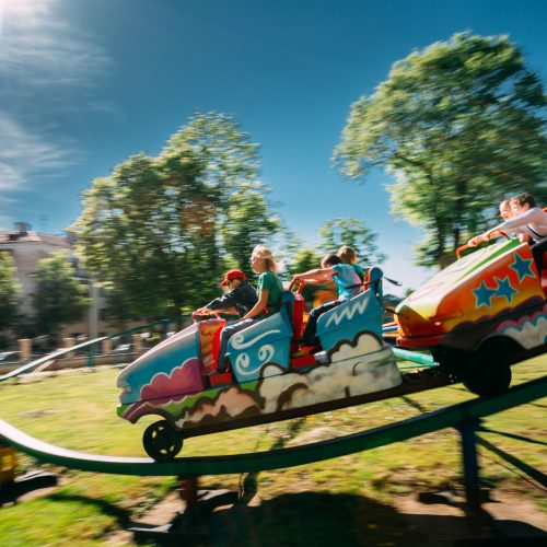 Thrillux Funfair Hire - The UK's Number 1. Provider of Funfair Machines and Equipment.